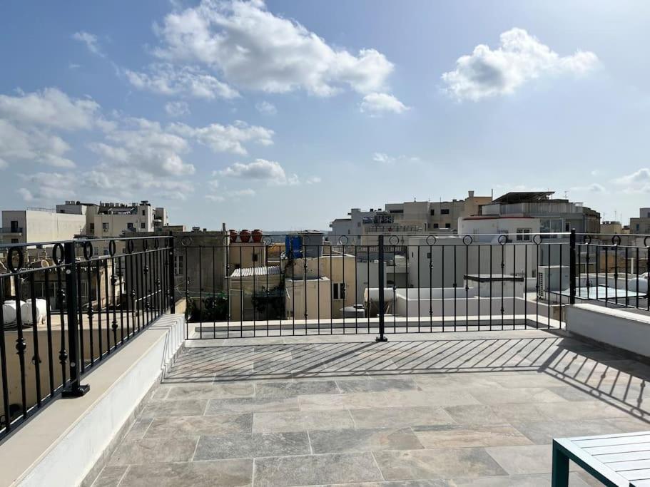 Beautiful 4-Bedroom Townhouse In Σλιέμα Εξωτερικό φωτογραφία